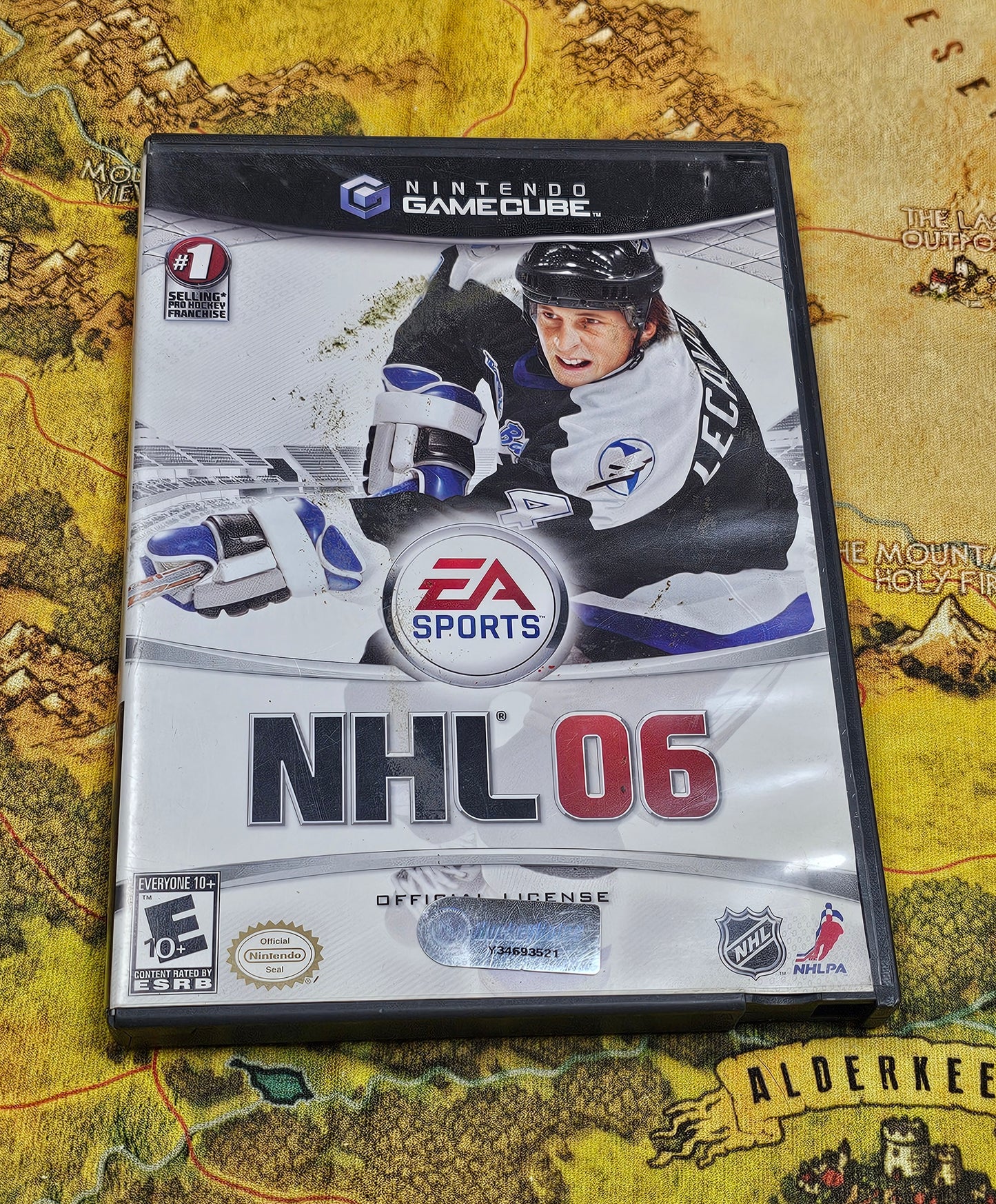 064: NHL 06 - GameCube