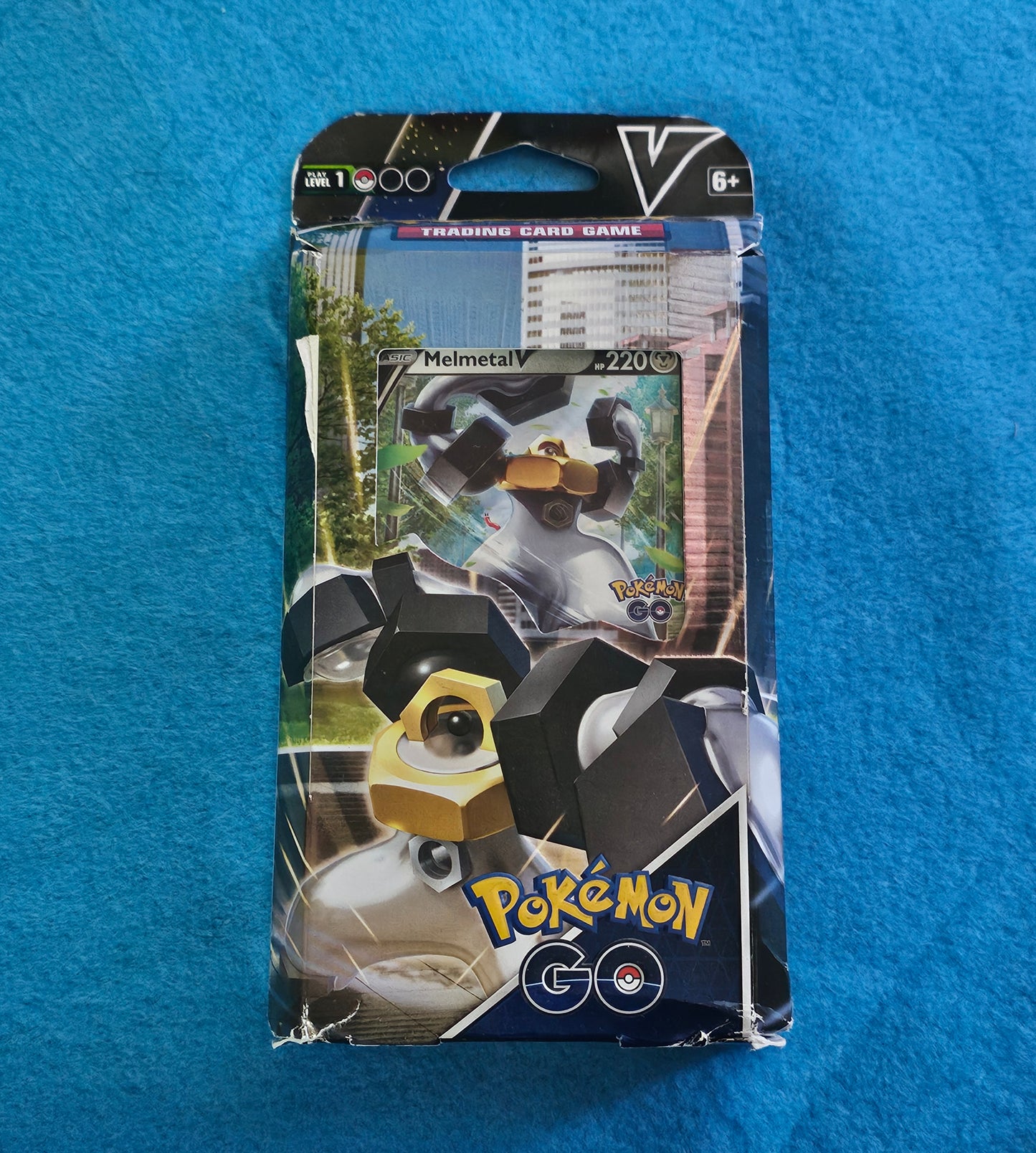 098: Pokemon Cards