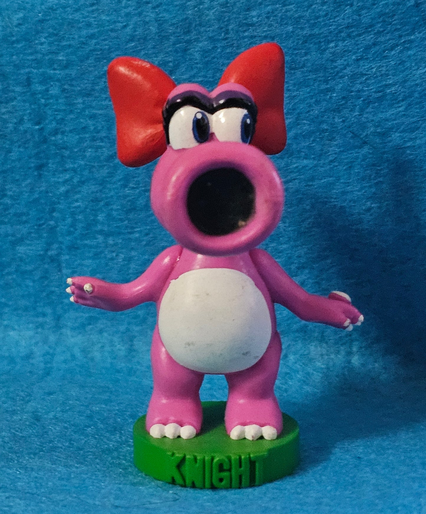 118: Birdo Figure