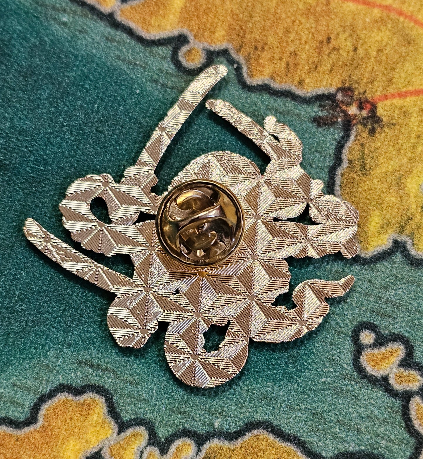121: Octopus Pin