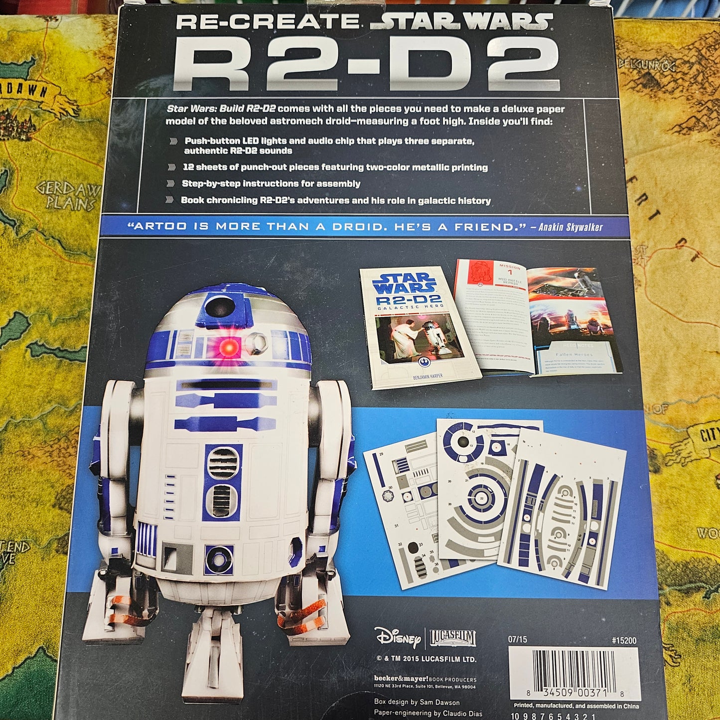 220: R2-D2 Papercraft Model Kit