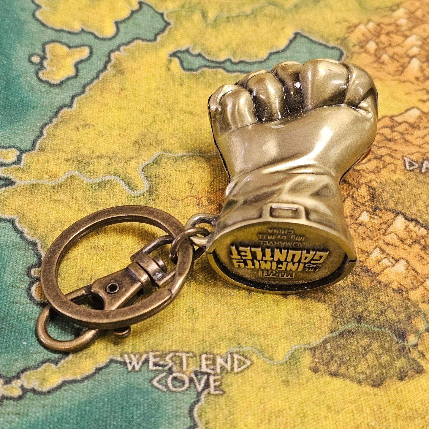 137: Infinity Gauntlet Keychain