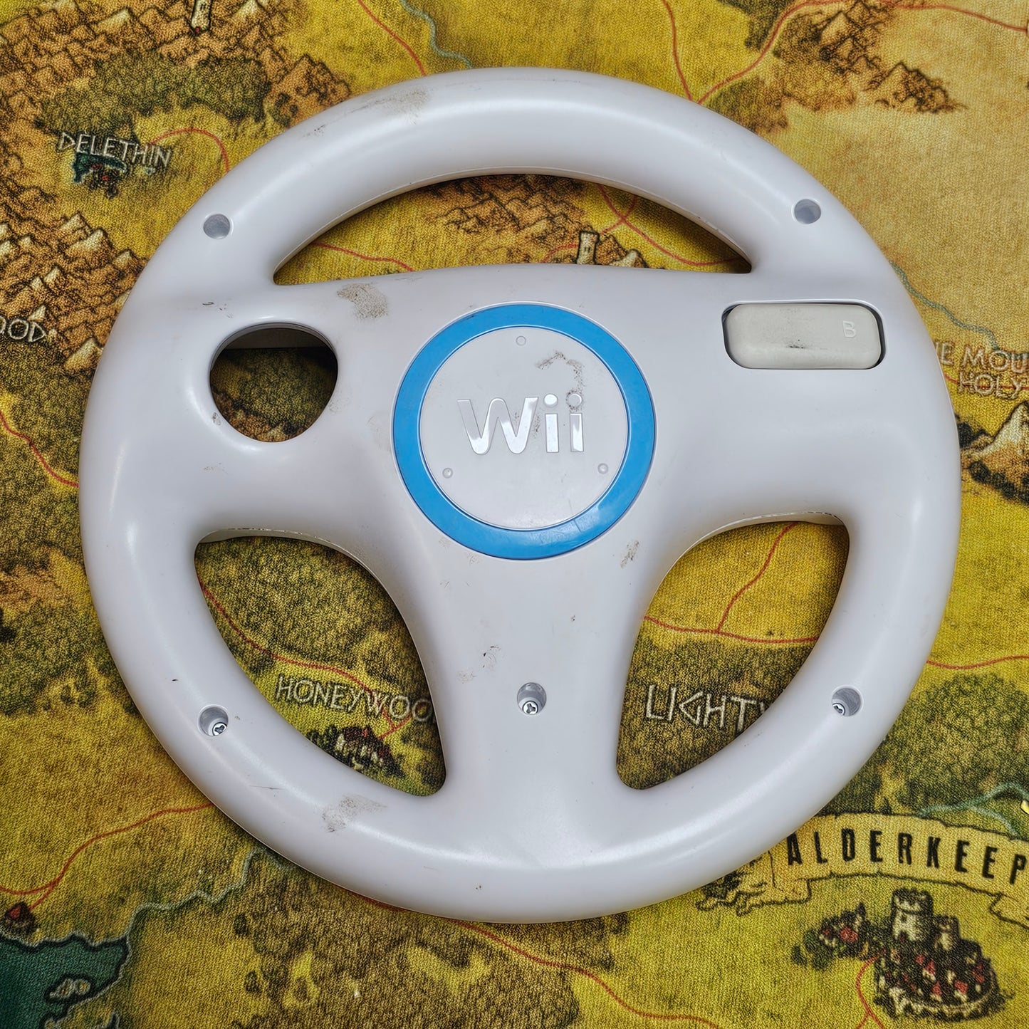 138: White Wii Wheel