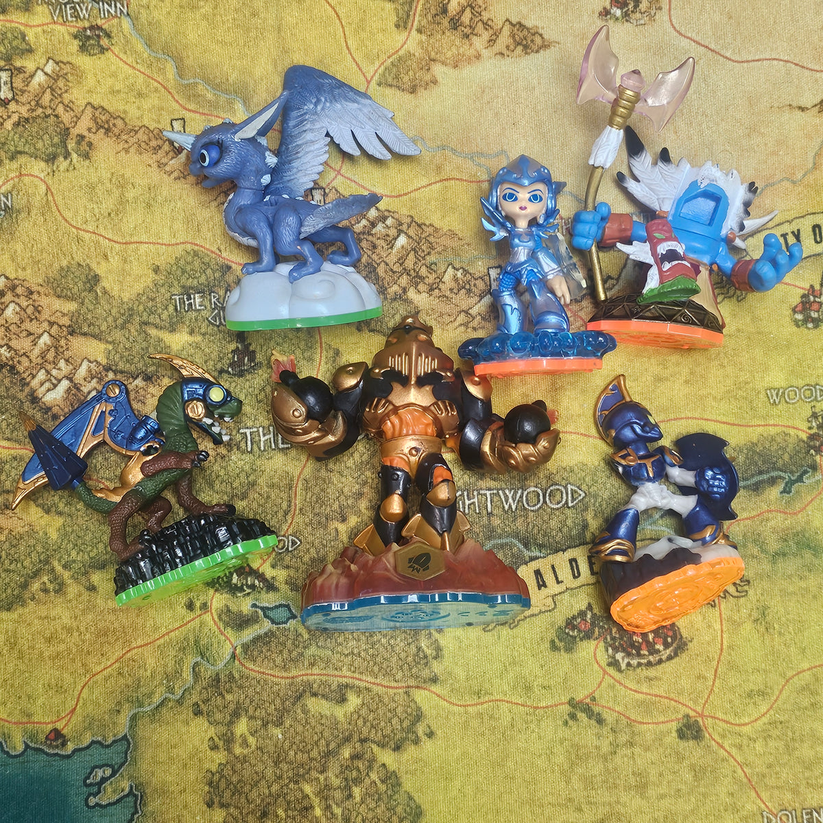 042: Broken Skylanders Lot 1
