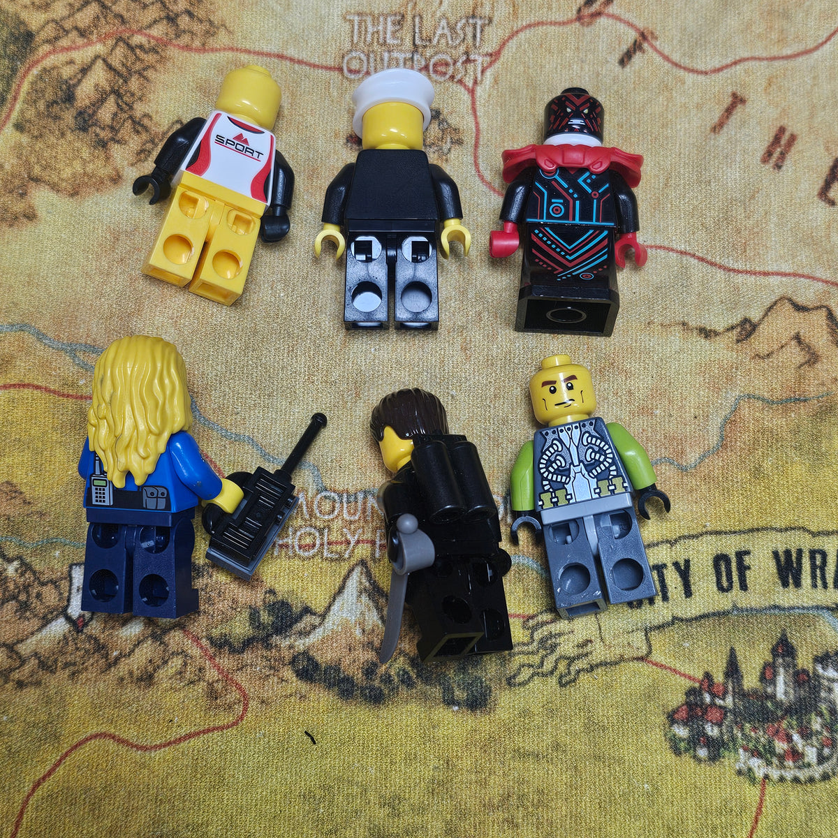 086: Lego Minifig Lot 2