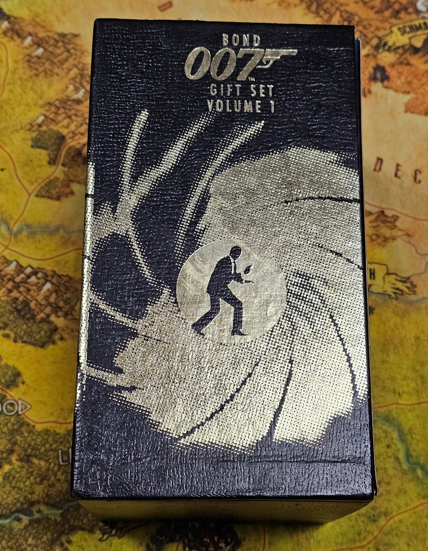 127: Bond VHS Set