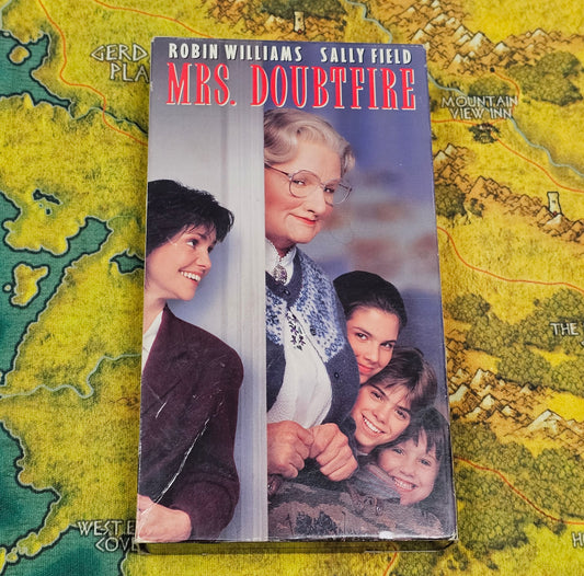039: Mrs. Doubtfire - VHS