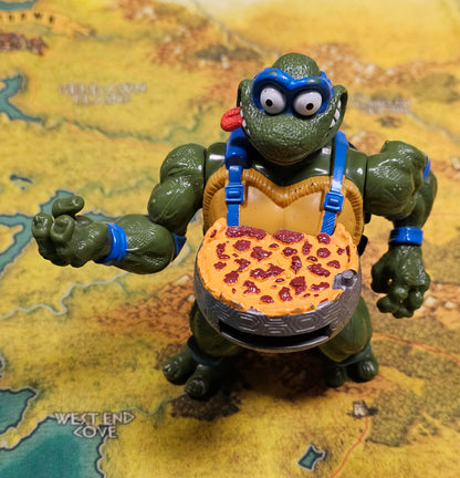 136: Classic Pizza Tossin' Leonardo Action Figure (TMNT)