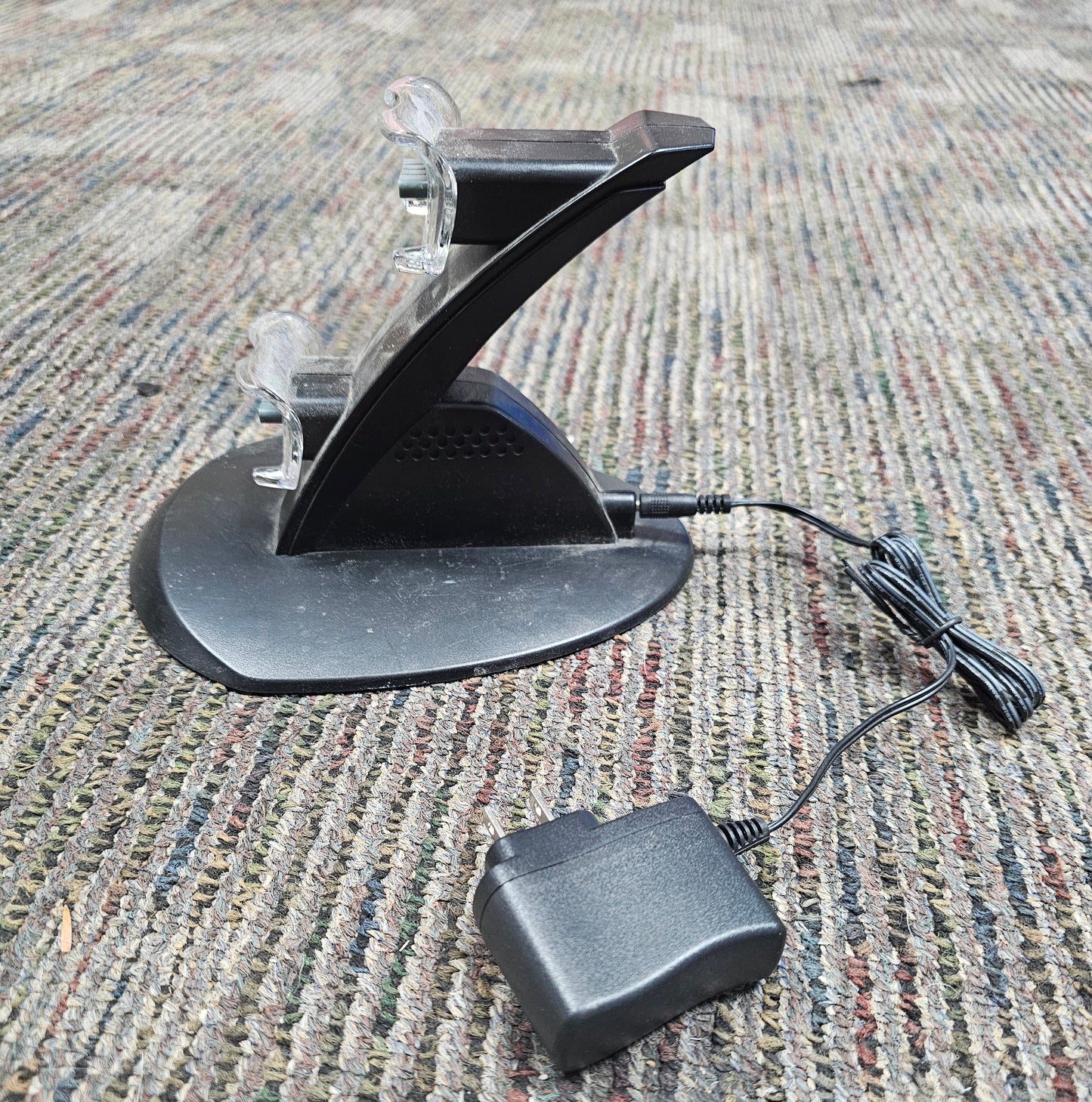 033: PS3 Controller Charger