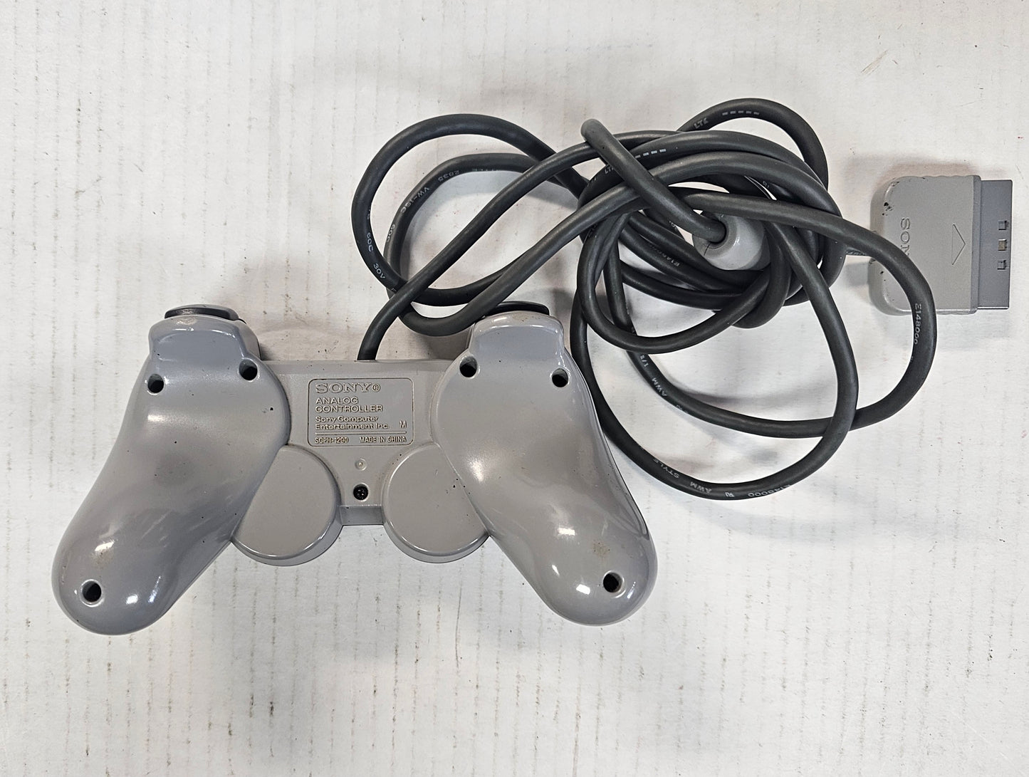 003: PlayStation Controller
