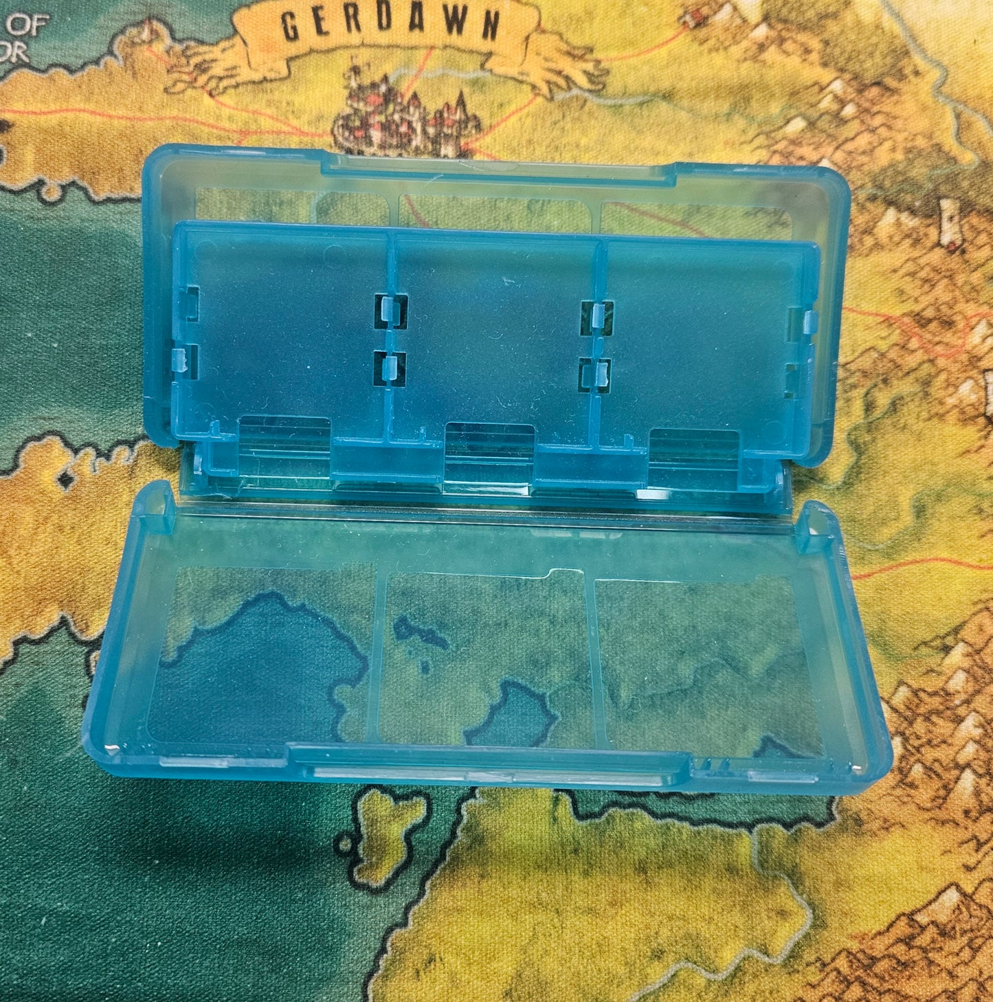 213: Blue DS Cart Case