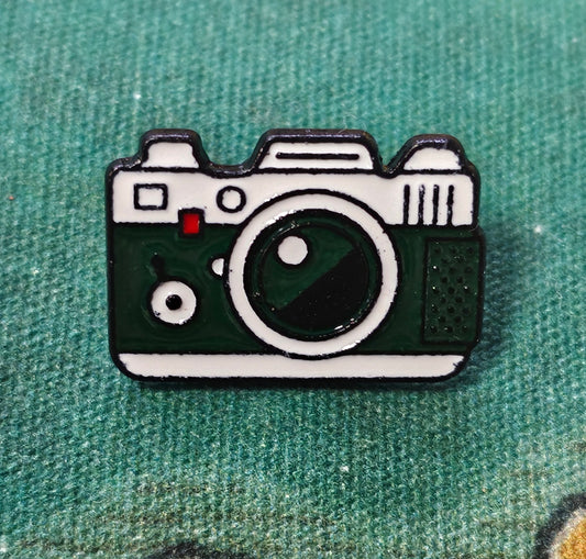 Pin: Camera