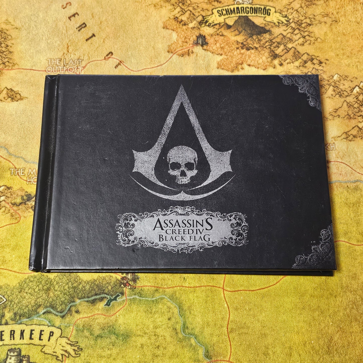 144: Assassin's Creed IV Black Flag Art Book