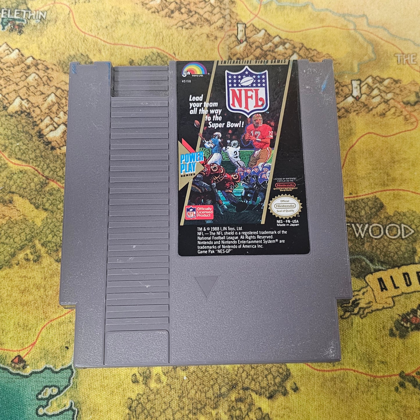 009: NFL Football - NES