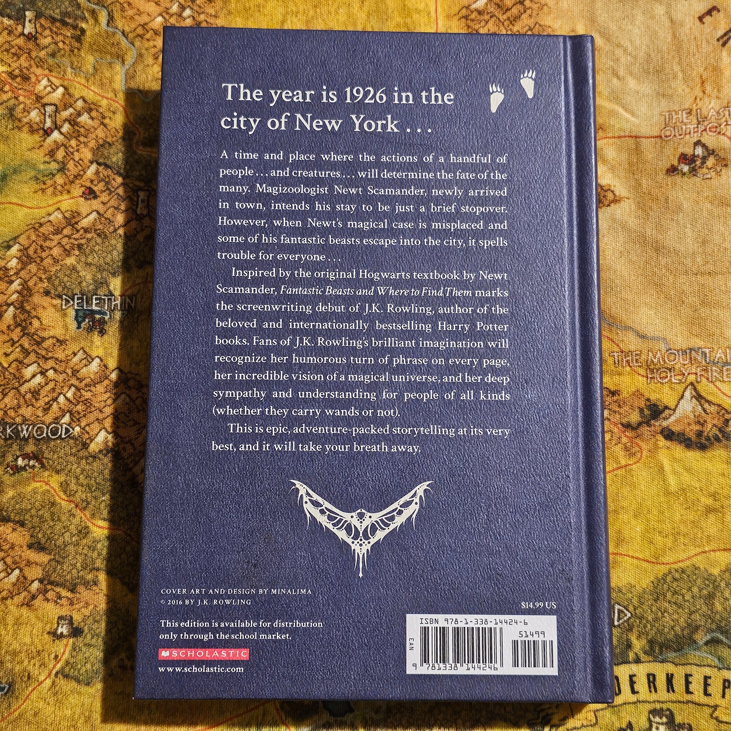236: Fantastic Beasts and Where to Find Them: The Original Screenplay (Book)