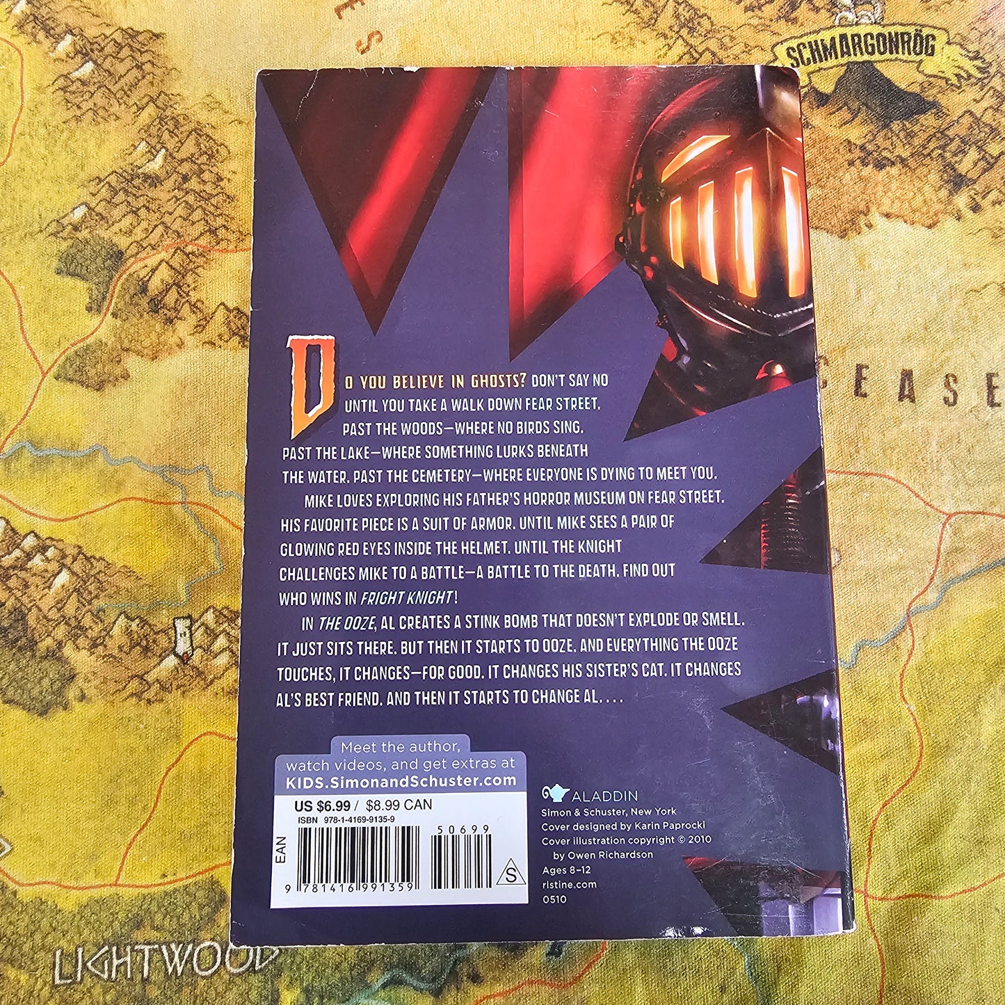 249: Ghosts of Fear Street (Book)