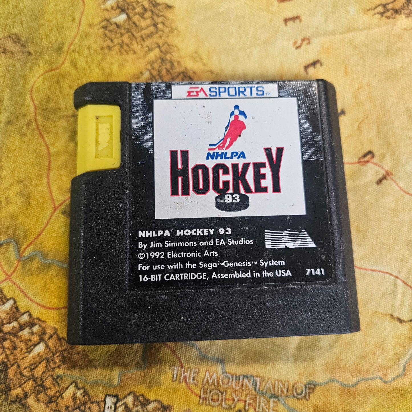 154: NHLPA Hockey 93 - Sega Genesis