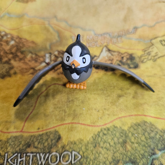 135: Starly Figure