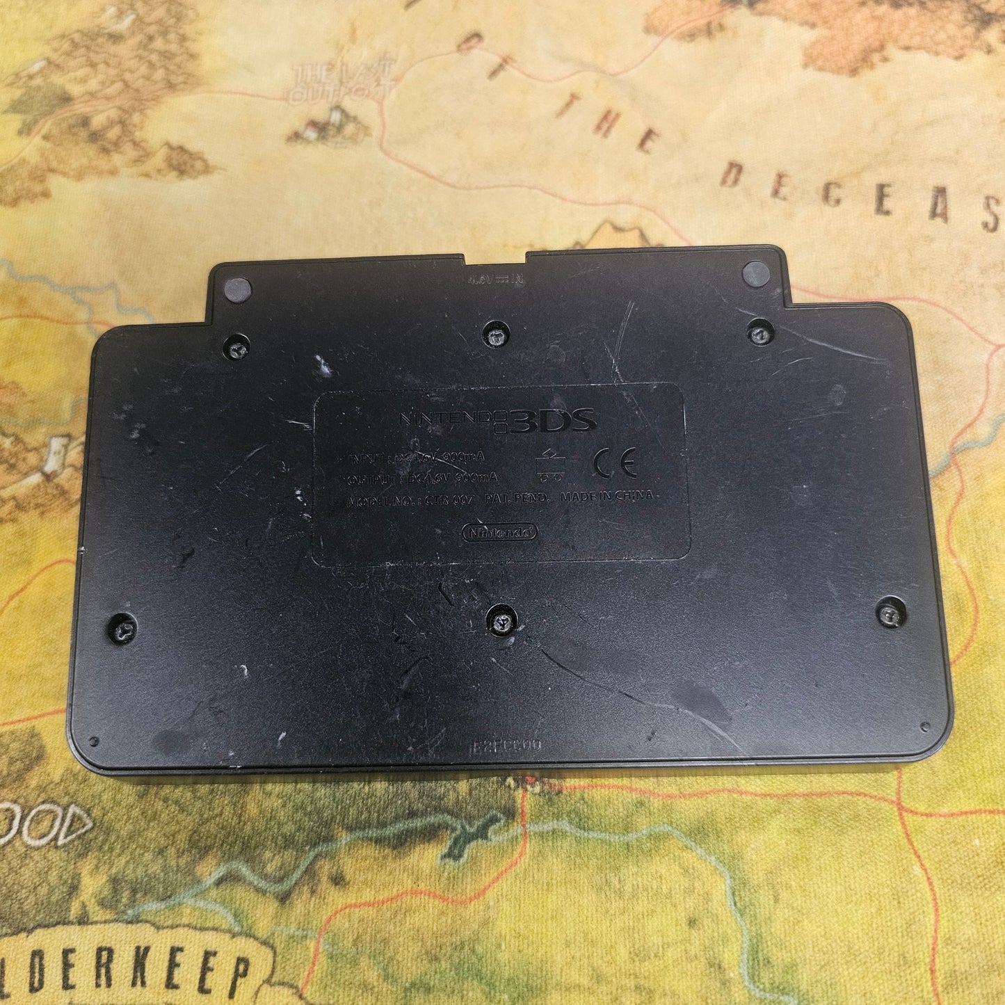 111: 3DS Charging Cradle