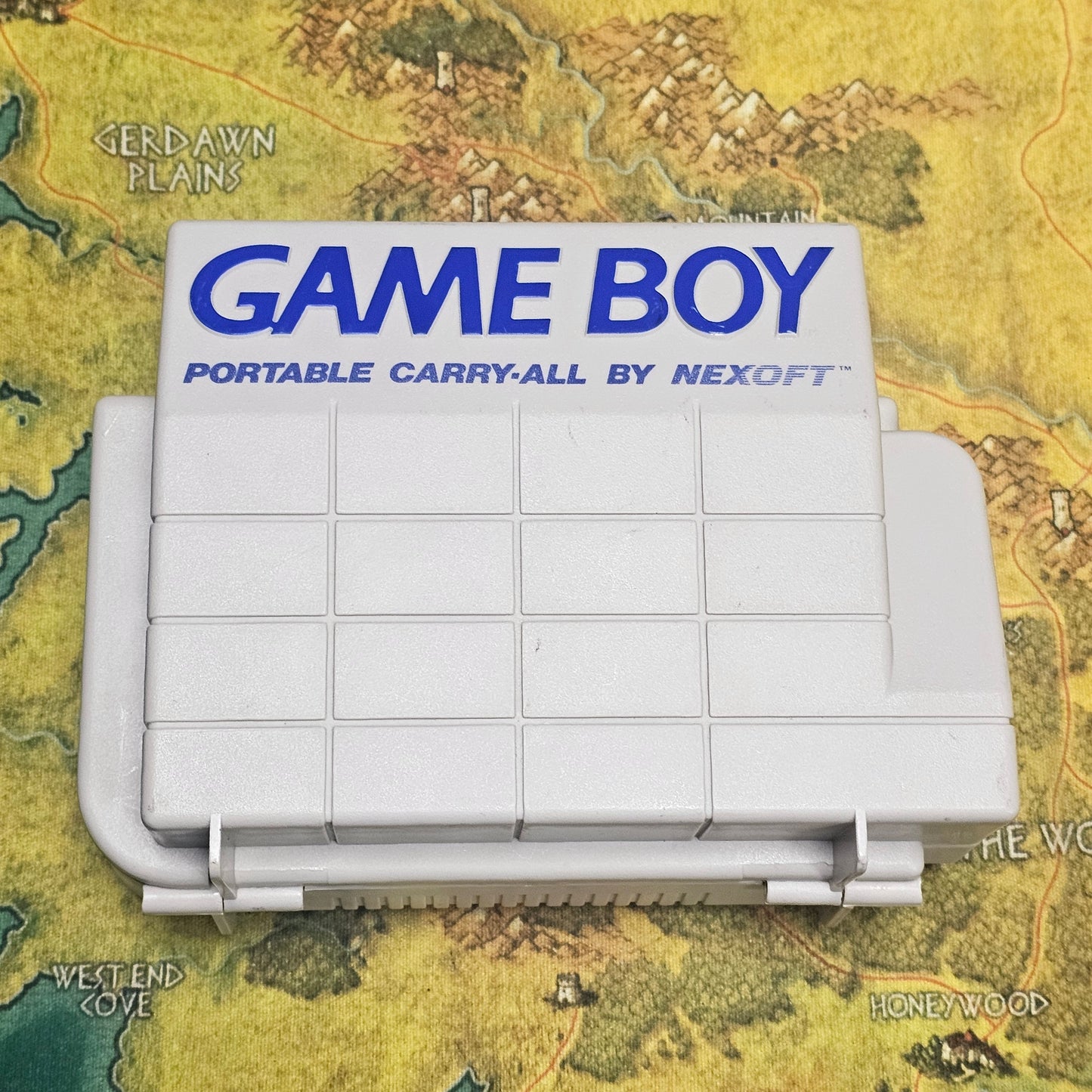 084: Game Boy Carrying Case