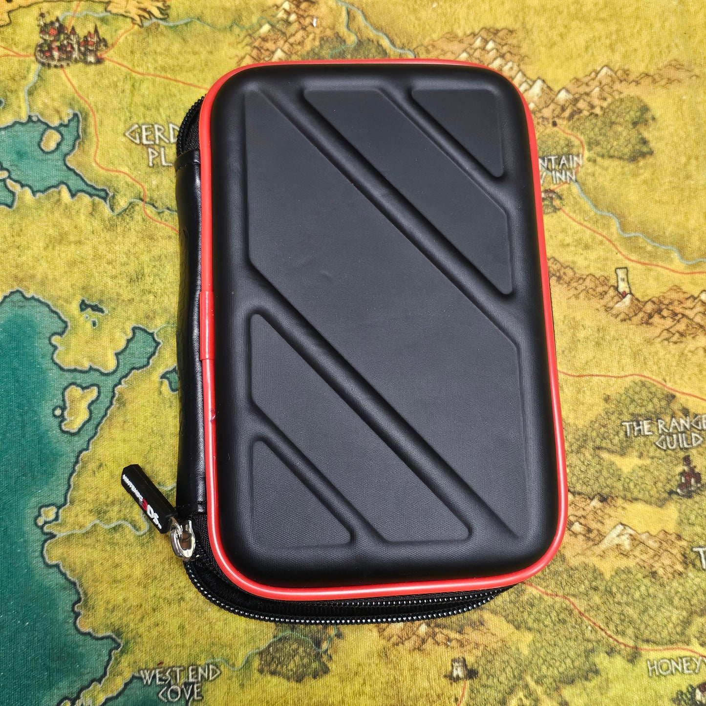 147: 3DS Case with Mario Stylus