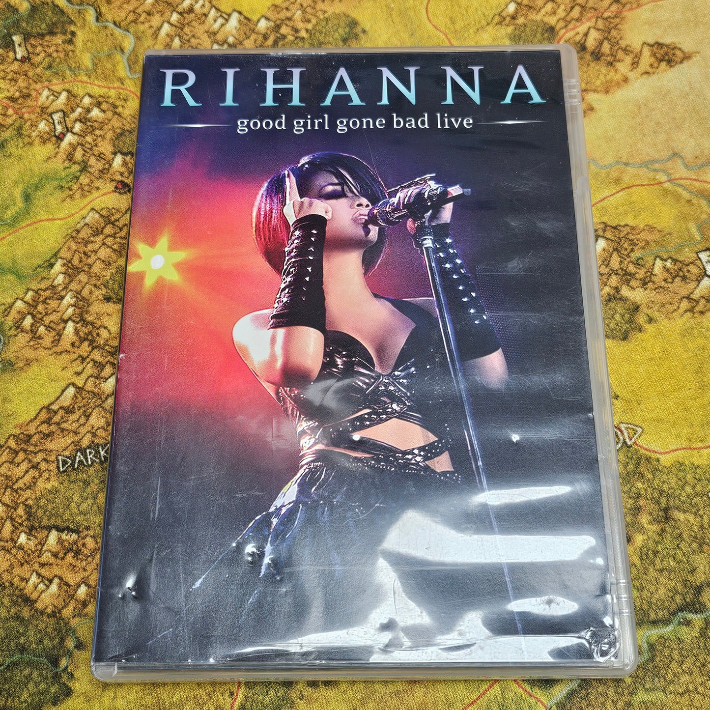 075: Rihanna DVD