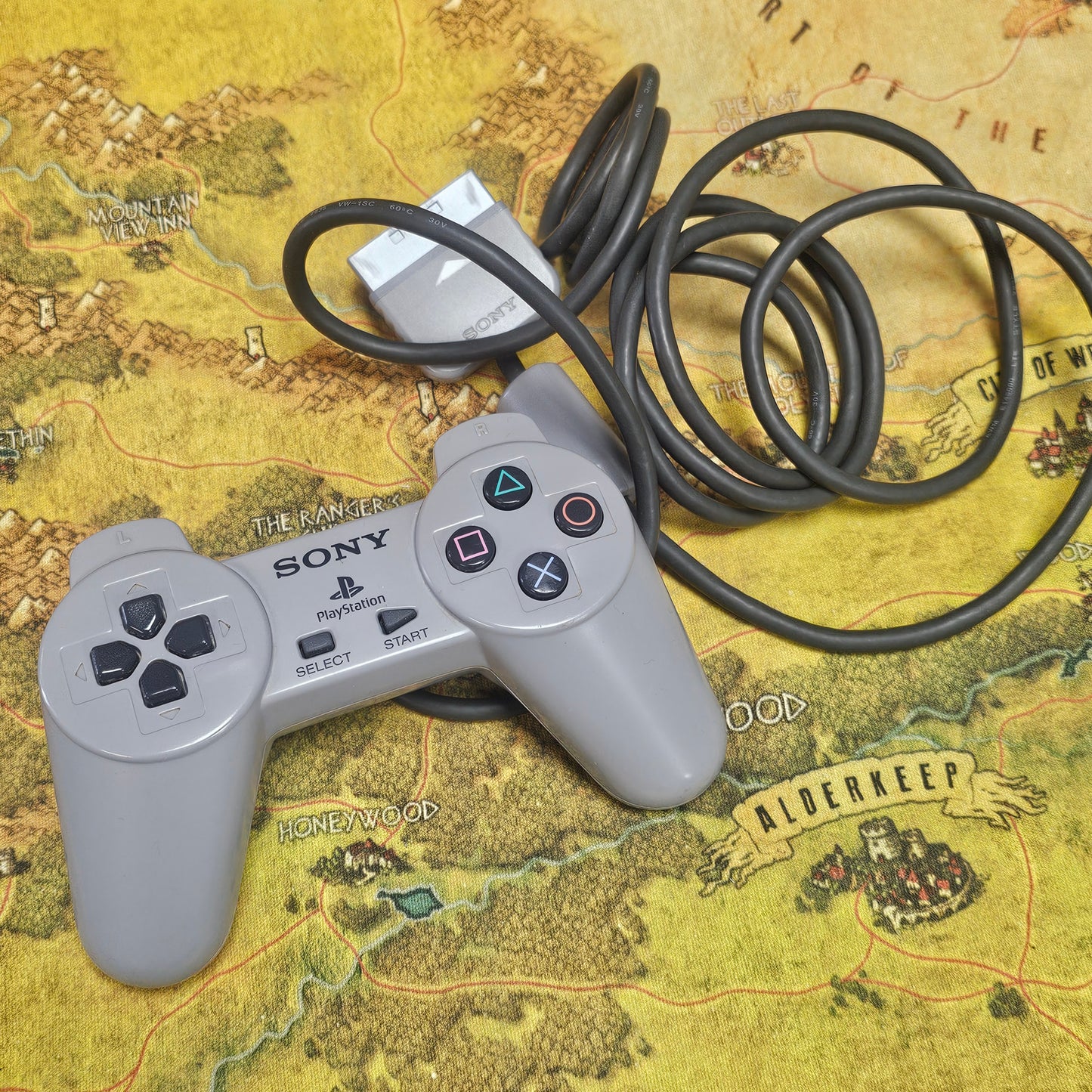 013: PlayStation Controller