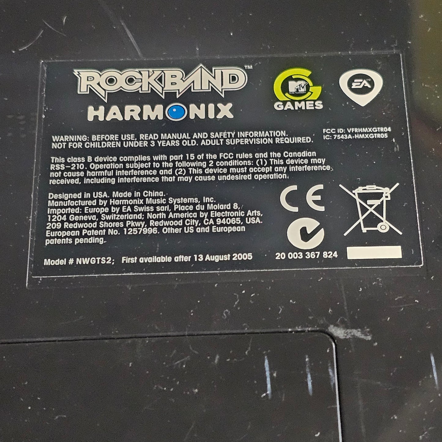 001: Rockband 2 Guitar (no dongle)