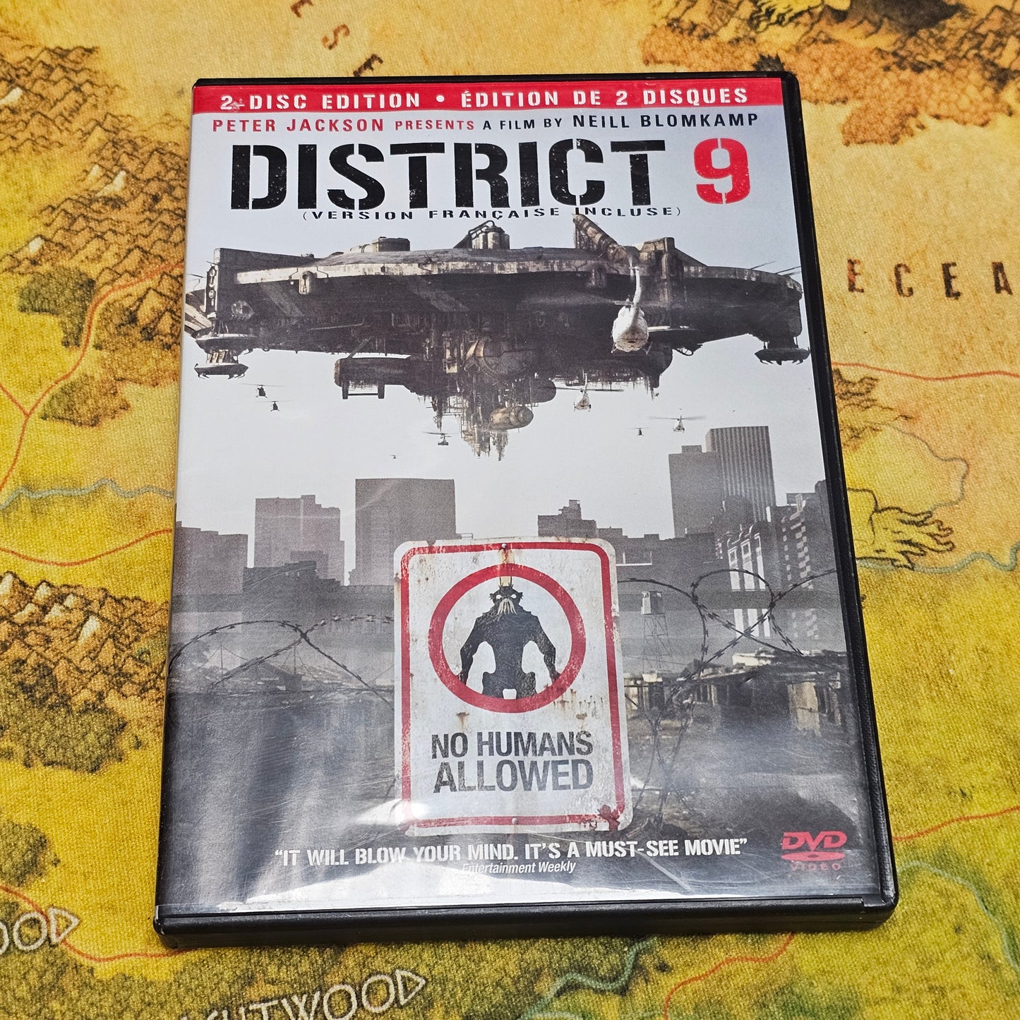 097:  District 9 (DVD)