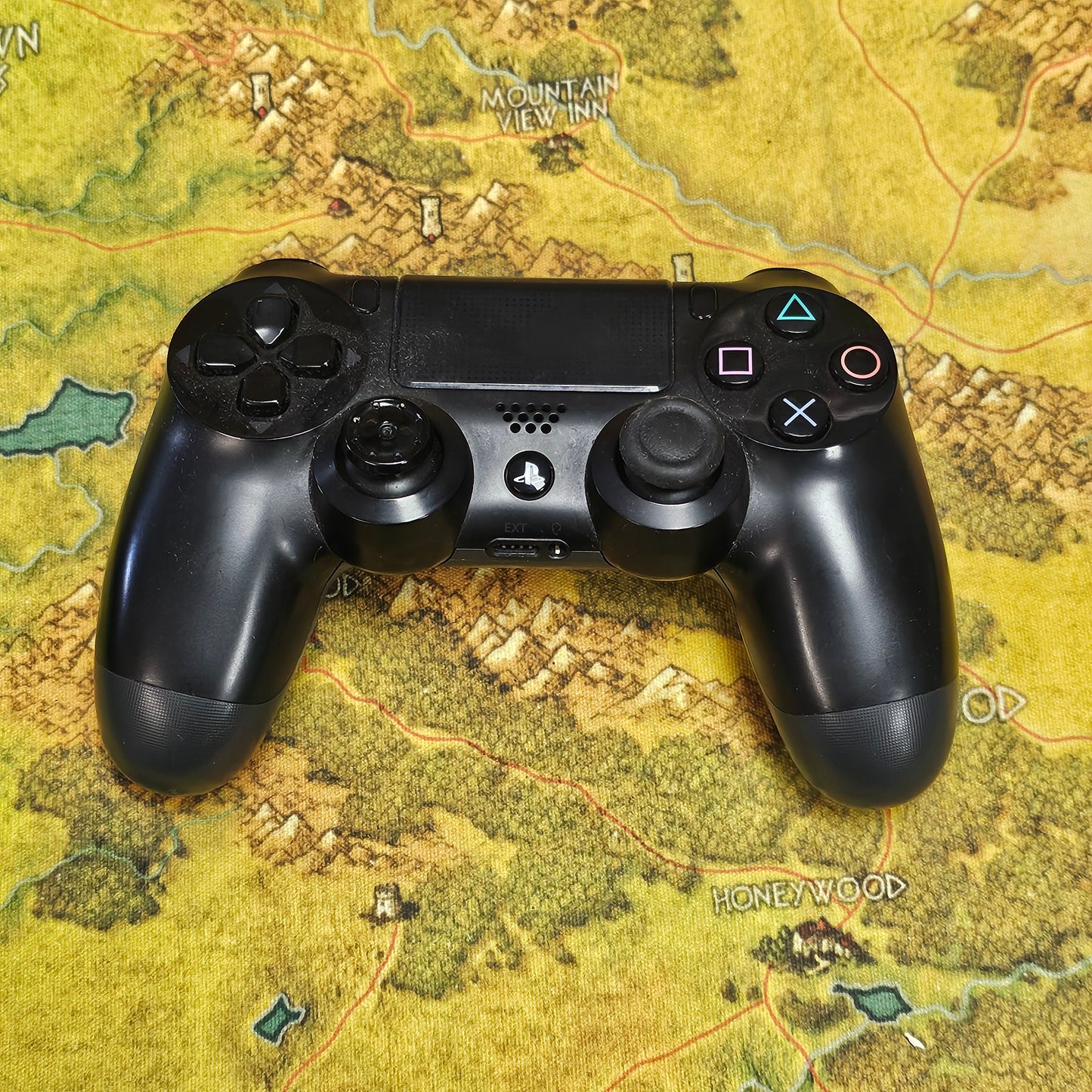 102: PS4 Controller
