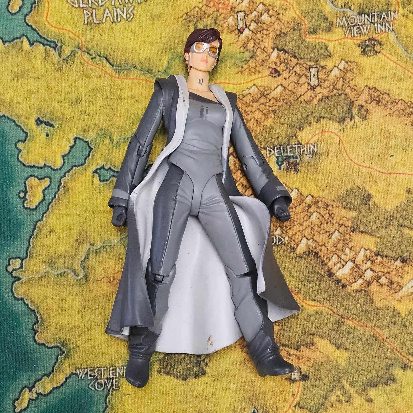 081: Ursa Kryptonian Figure