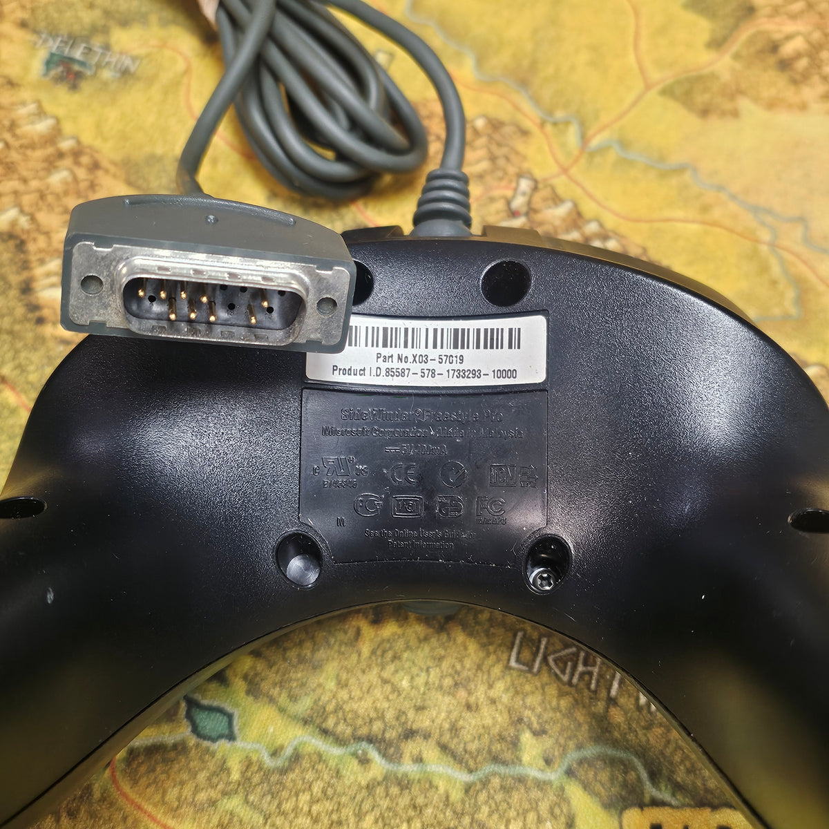 005: Microsoft SideWinder Game Pad