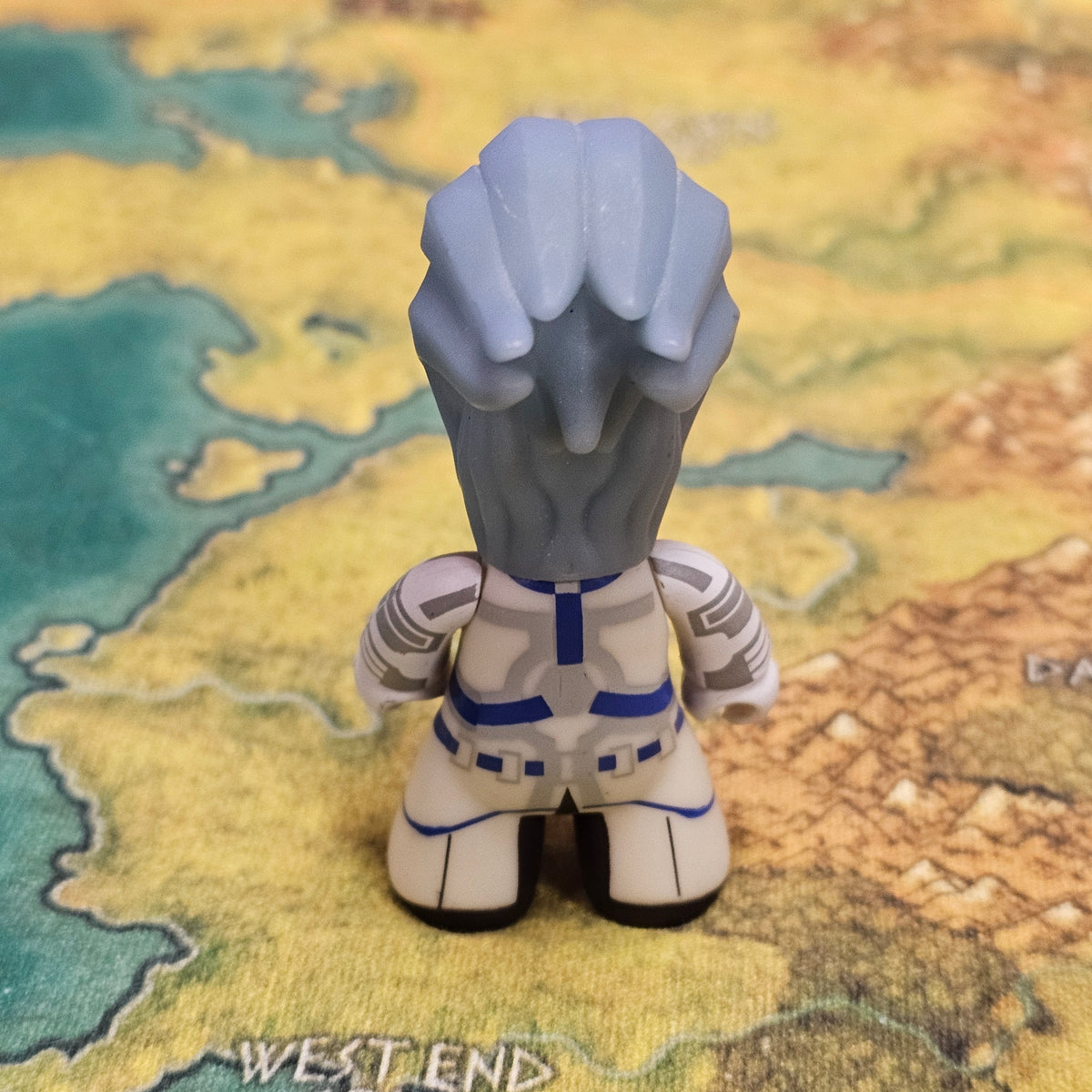 075: Liara T'Soni - Mass Effect Titan Figure