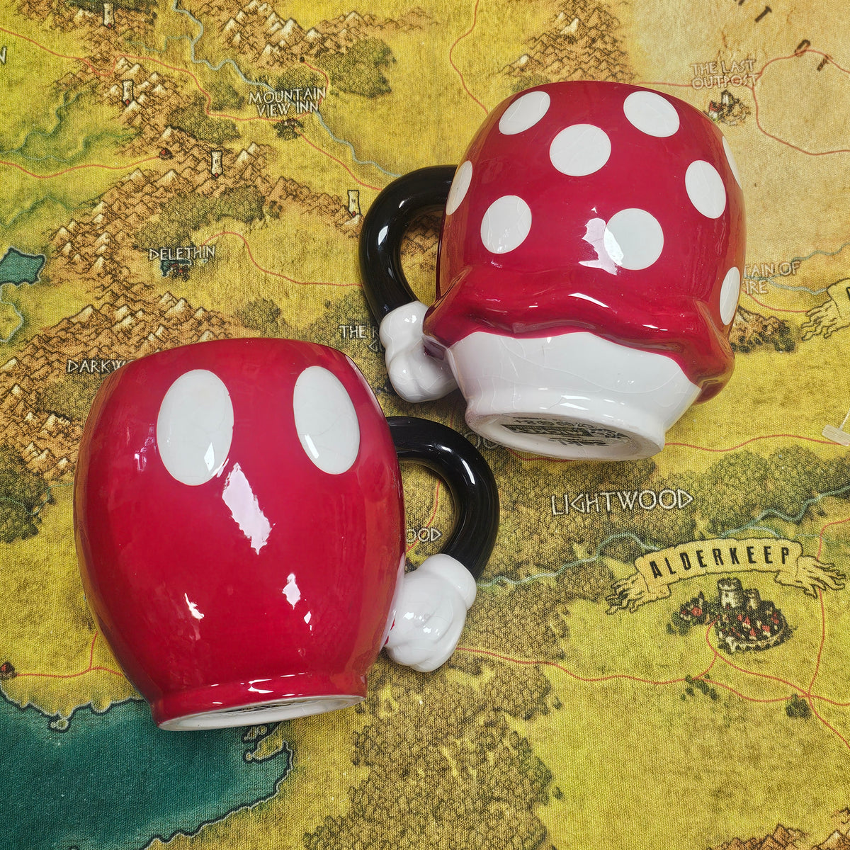 098: Minnie and Mickey Cups