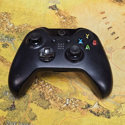 005: XBox One Day One 2013 Controller